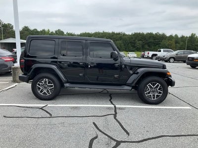2025 Jeep Wrangler 4-Door Sahara 4x4