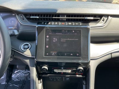 2023 Jeep Grand Cherokee Laredo 4x4