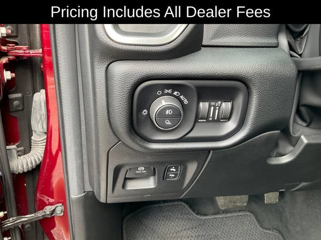 2022 RAM 1500 Laramie Crew Cab 4x2 6'4" Box