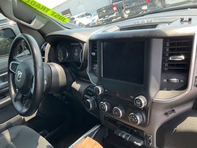 2022 RAM 1500 Big Horn Crew Cab 4x4 5'7" Box
