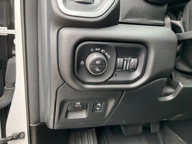 2025 RAM 1500 Big Horn Crew Cab 4x4 6'4" Box