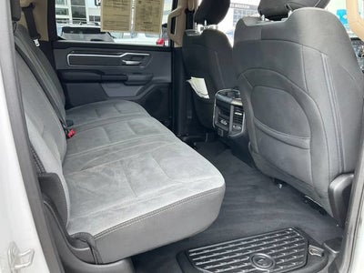 2019 RAM 1500 Big Horn/Lone Star Crew Cab 4x4 6'4" Box