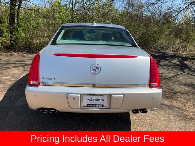 2011 Cadillac DTS Luxury Collection