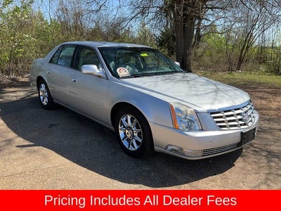 2011 Cadillac DTS Luxury Collection