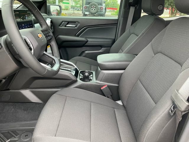 2025 Chevrolet Colorado WT/LT