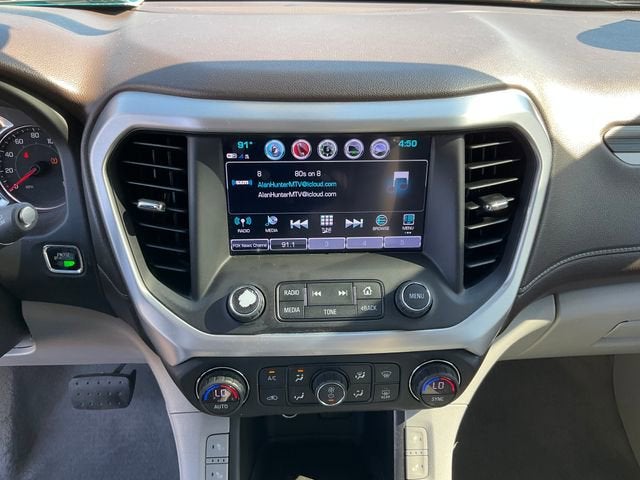 2017 GMC Acadia SLT