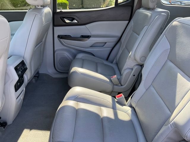 2017 GMC Acadia SLT