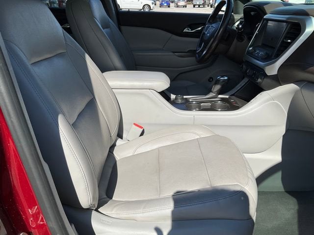 2017 GMC Acadia SLT