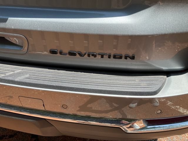 2025 GMC Yukon Elevation