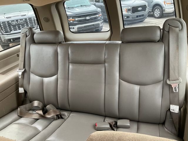 2002 Chevrolet Suburban LS