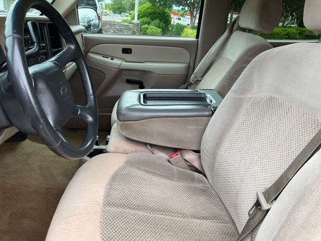 2002 Chevrolet Suburban LS