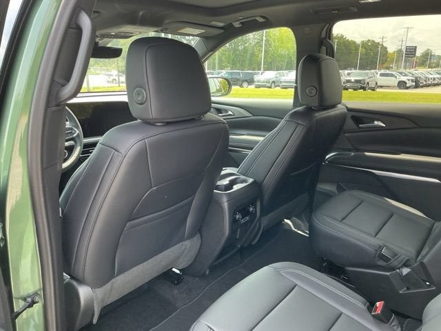 2027 Chevrolet Traverse LT - Photo 14