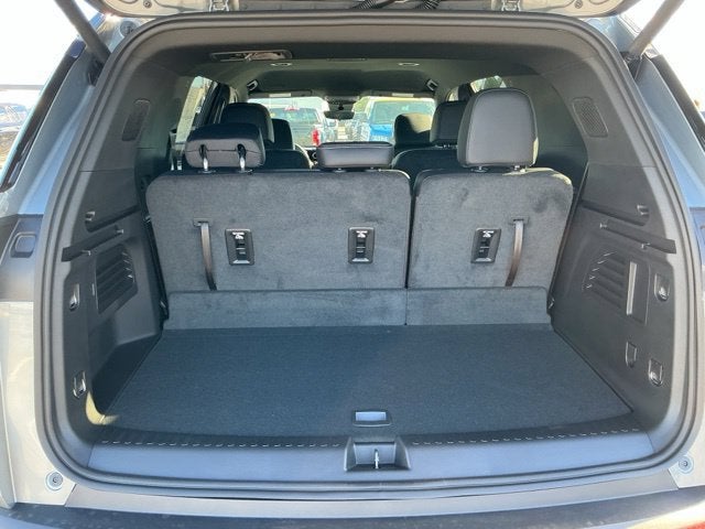 2027 Chevrolet Traverse LT - Photo 26
