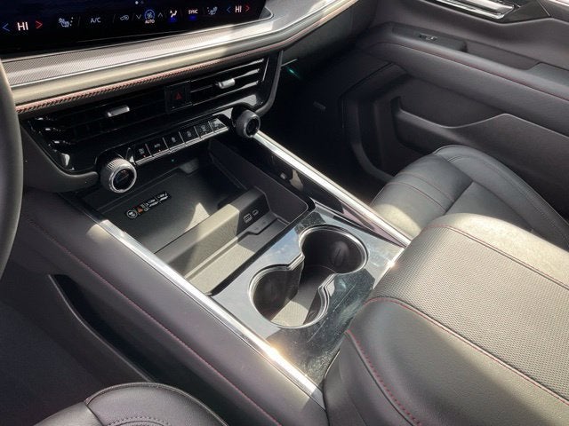 2025 Chevrolet Suburban RST