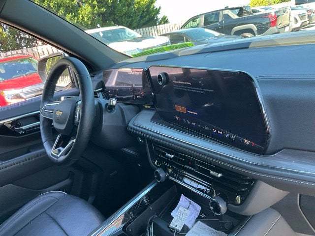 2025 Chevrolet Suburban Premier