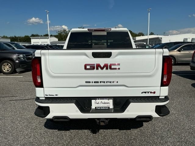 2022 GMC Sierra 1500 Limited AT4