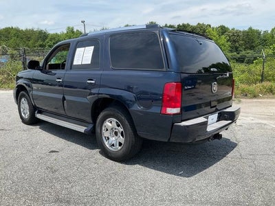 2005 Cadillac Escalade Standard