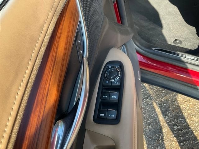 2018 Cadillac XT5 Platinum AWD