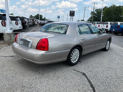 2003 Lincoln Town Car Executive
