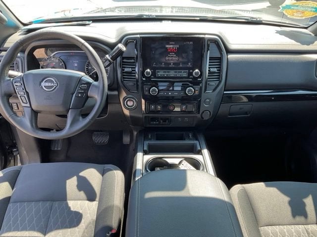 2023 Nissan TITAN Crew Cab SV 4x2