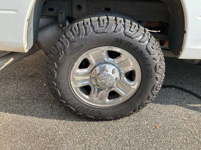 2017 RAM 2500 Tradesman Crew Cab 4x4 6'4" Box