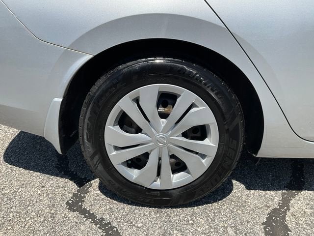 2020 Nissan Versa S 5-Speed Manual Transmission