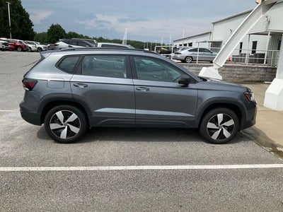 2025 Volkswagen Taos S