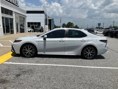 2024 Toyota Camry SE