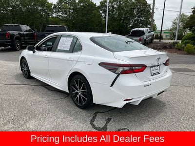 2022 Toyota Camry SE