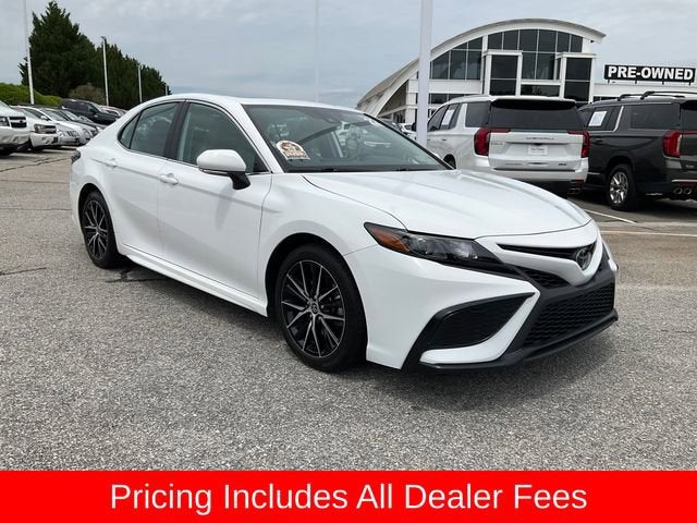 2022 Toyota Camry SE