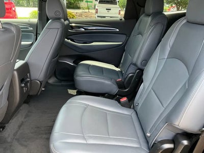 2022 Buick Enclave Essence