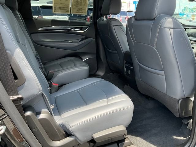 2022 Buick Enclave Essence