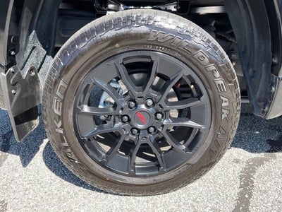 2025 Toyota Tundra Hybrid Platinum Hybrid CrewMax 5.5' Bed