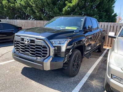 2025 Toyota Tundra Hybrid Platinum Hybrid CrewMax 5.5' Bed