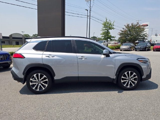2024 Toyota Corolla Cross XLE