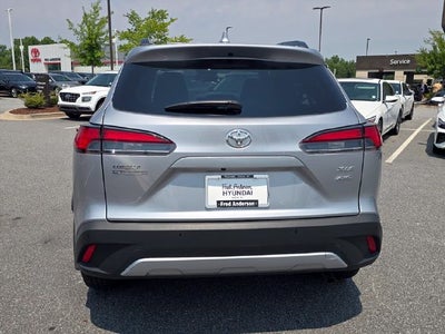 2024 Toyota Corolla Cross XLE