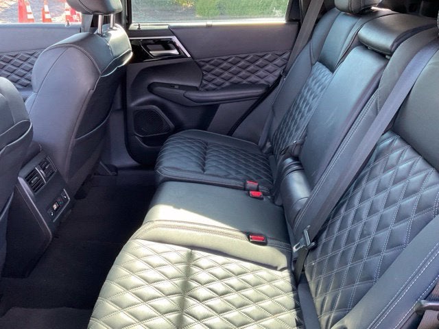 2023 Mitsubishi Outlander SEL