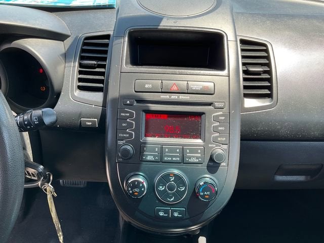 2013 Kia Soul Base